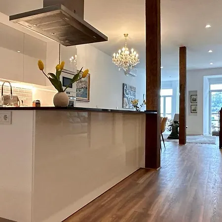 On La Concha - Iru San Sebastián