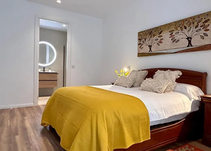 On La Concha - Iru San Sebastián