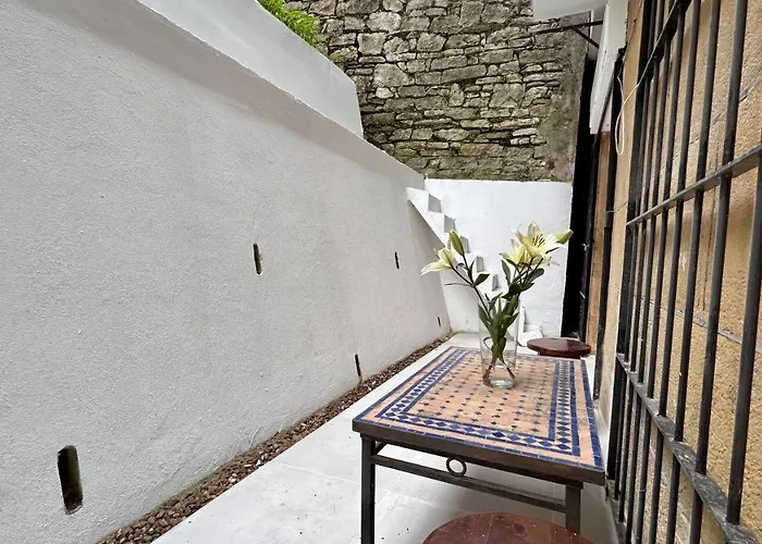 On La Concha - Iru *